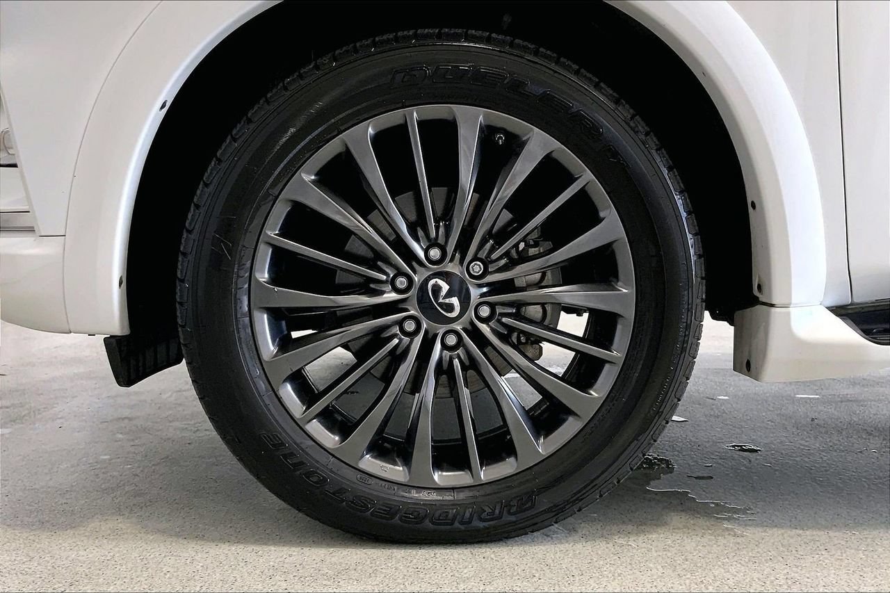 Used 2023 INFINITI QX80 Sensory w/ Cargo Package AWD/4WD image 8