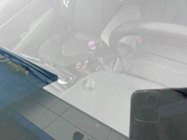 Used 2019 Toyota Camry LE image 6