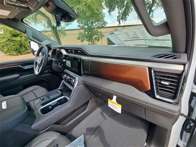 New 2026 GMC Sierra 3500 Denali w/ Denali Reserve Package image 29