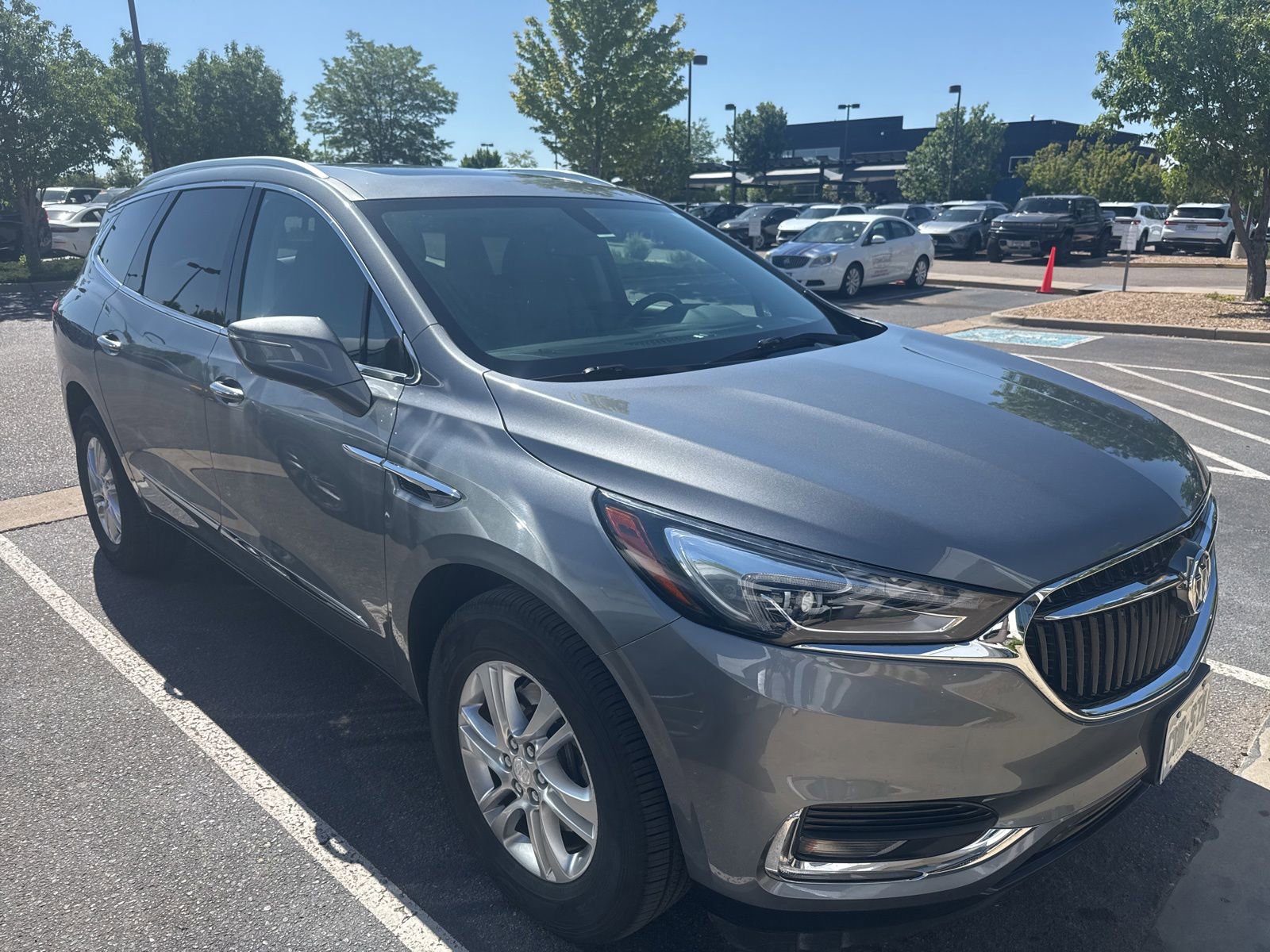 Used 2018 Buick Enclave Essence w/ Trailering Package AWD/4WD image 1