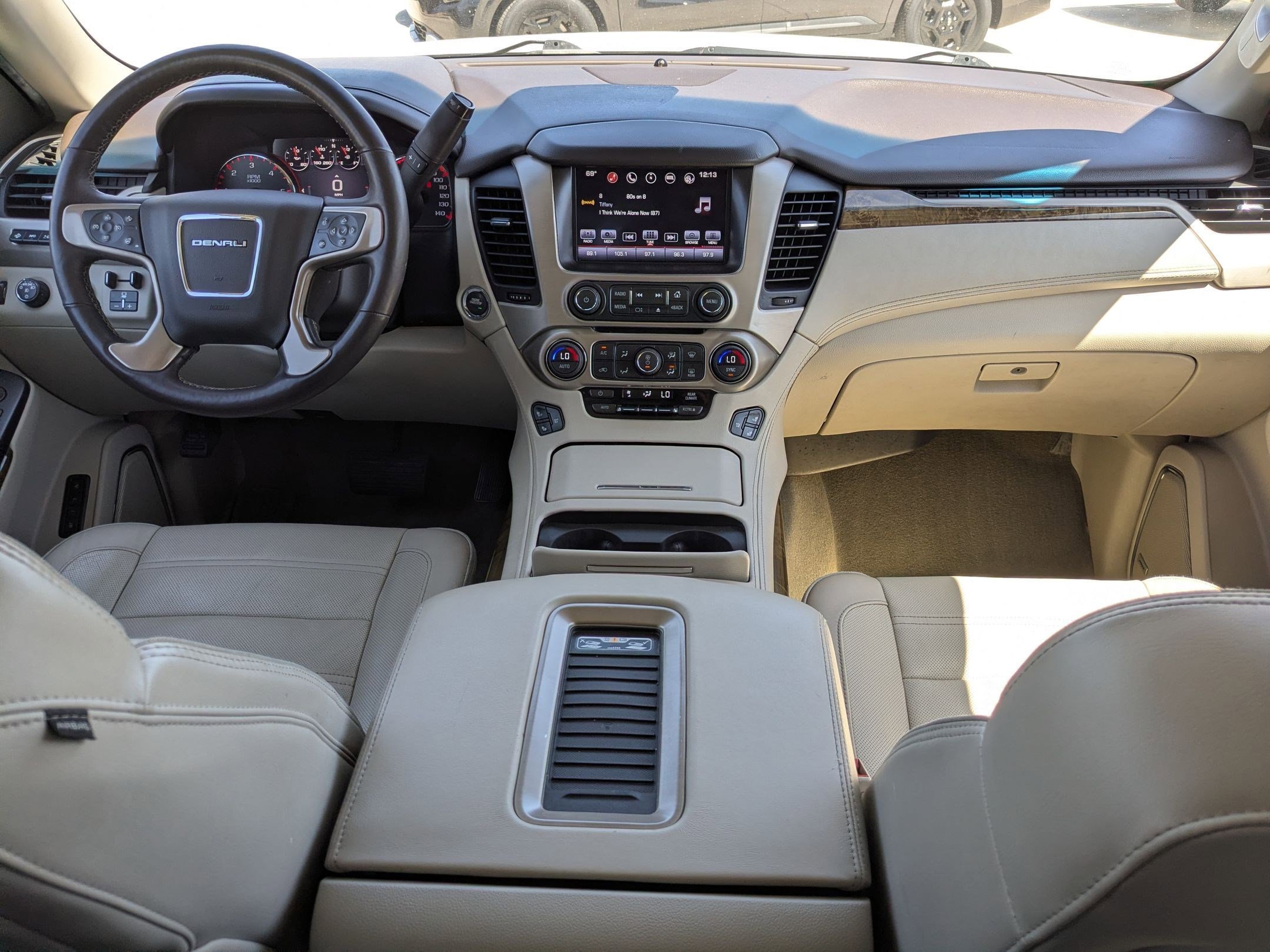 Used 2016 GMC Yukon XL Denali w/ Open Road Package AWD/4WD image 25