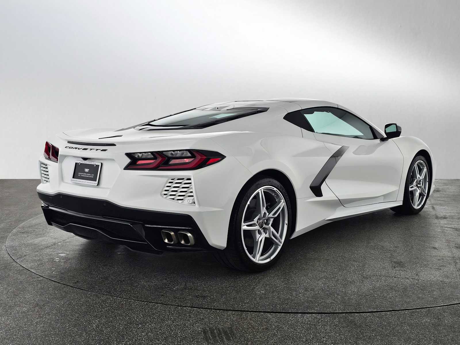 Used 2025 Chevrolet Corvette Stingray Preferred Cpe w/ Battery Protection Package RWD image 3