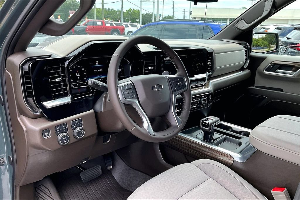 Used 2025 Chevrolet Silverado 1500 LT Trail Boss AWD/4WD image 13