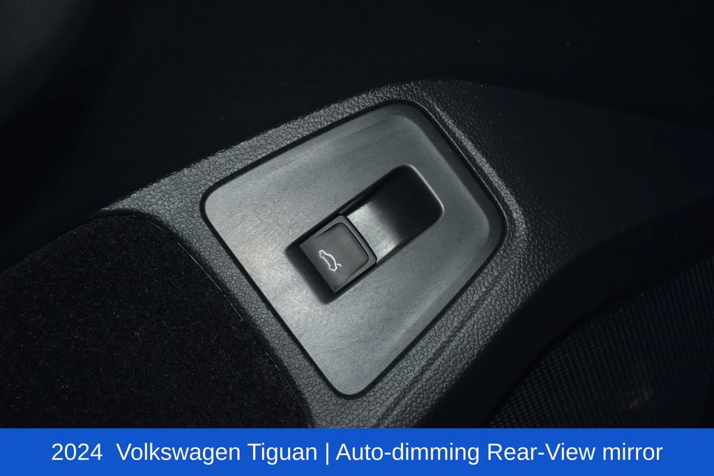 Used 2024 Volkswagen Tiguan SE AWD/4WD image 24