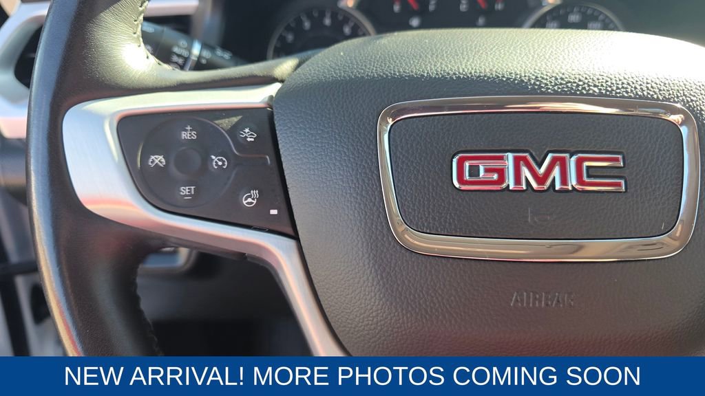 Used 2022 GMC Acadia SLT w/ Elevation Edition image 16