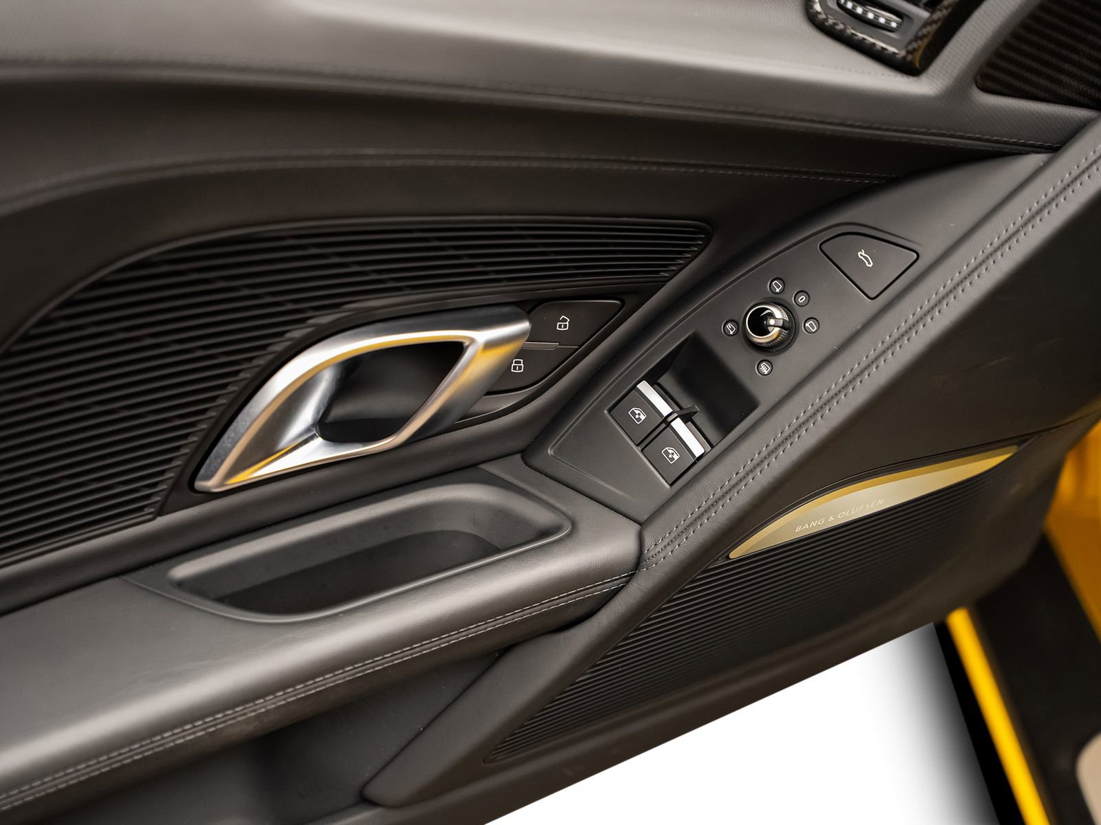 Used 2021 Audi R8 V10 w/ Premium Package image 60