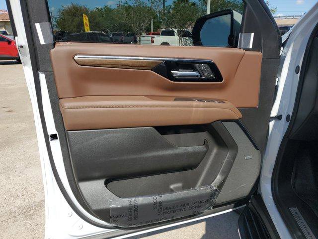 New 2026 Chevrolet Tahoe High Country w/ Sun And Tow Package image 18