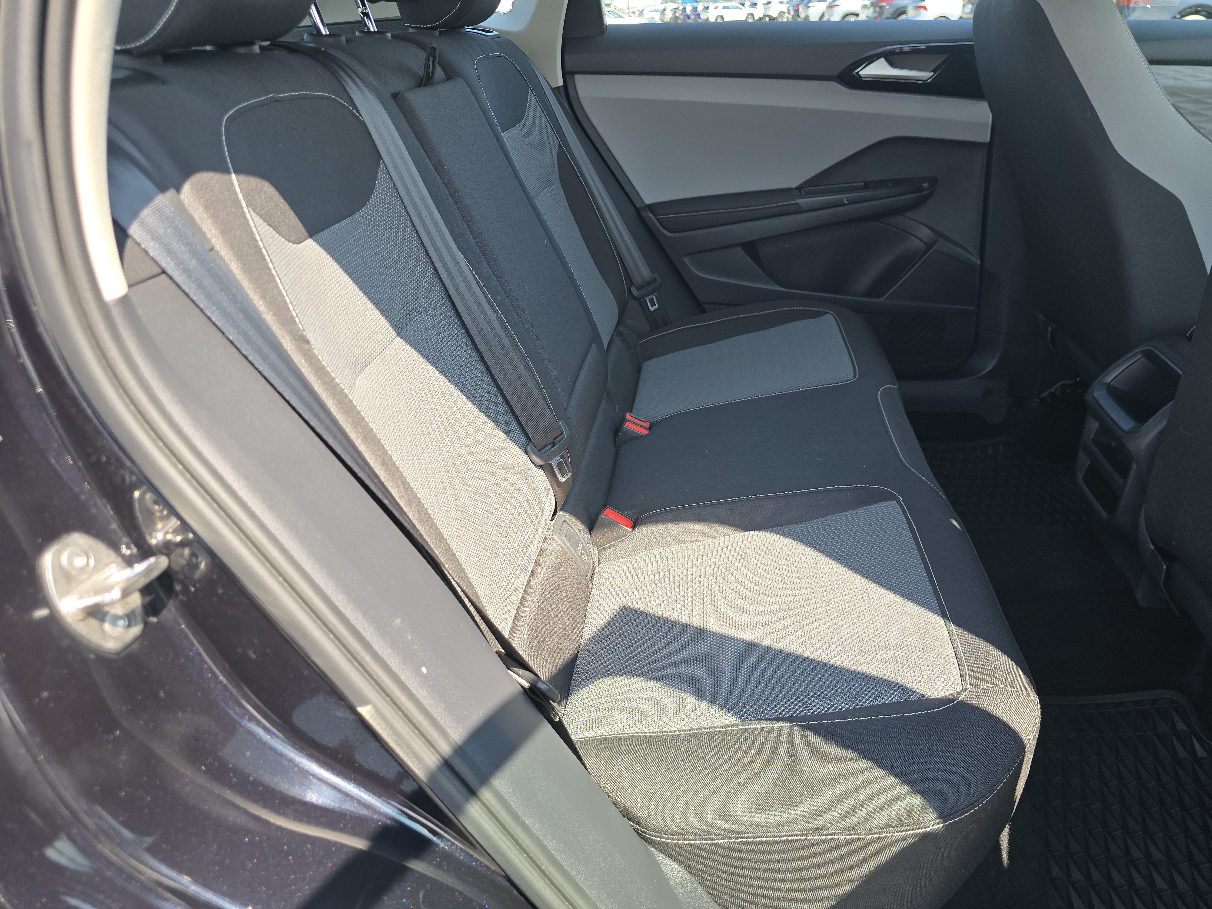 Certified 2024 Volkswagen Taos S FWD image 16