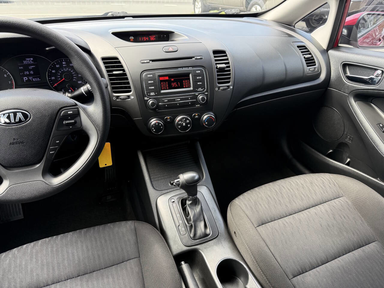 Used 2016 Kia Forte LX image 19