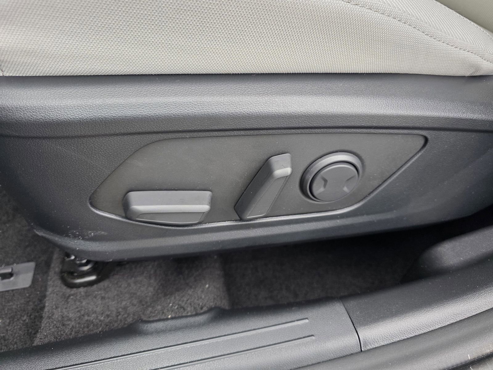 New 2026 Hyundai Tucson SEL image 18