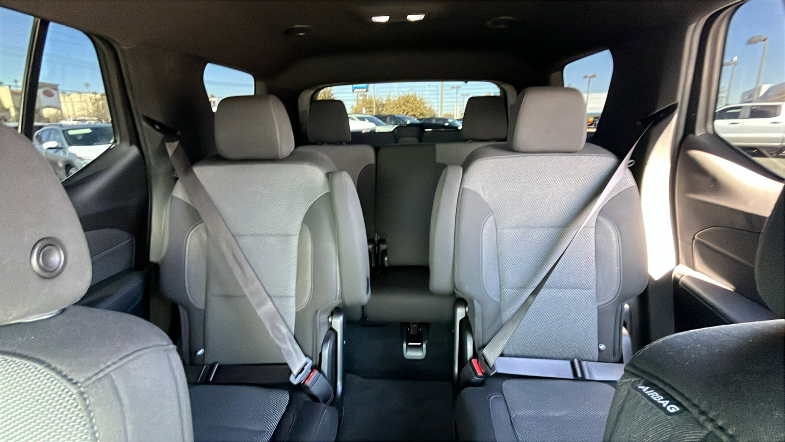 Used 2023 Chevrolet Traverse LT image 23