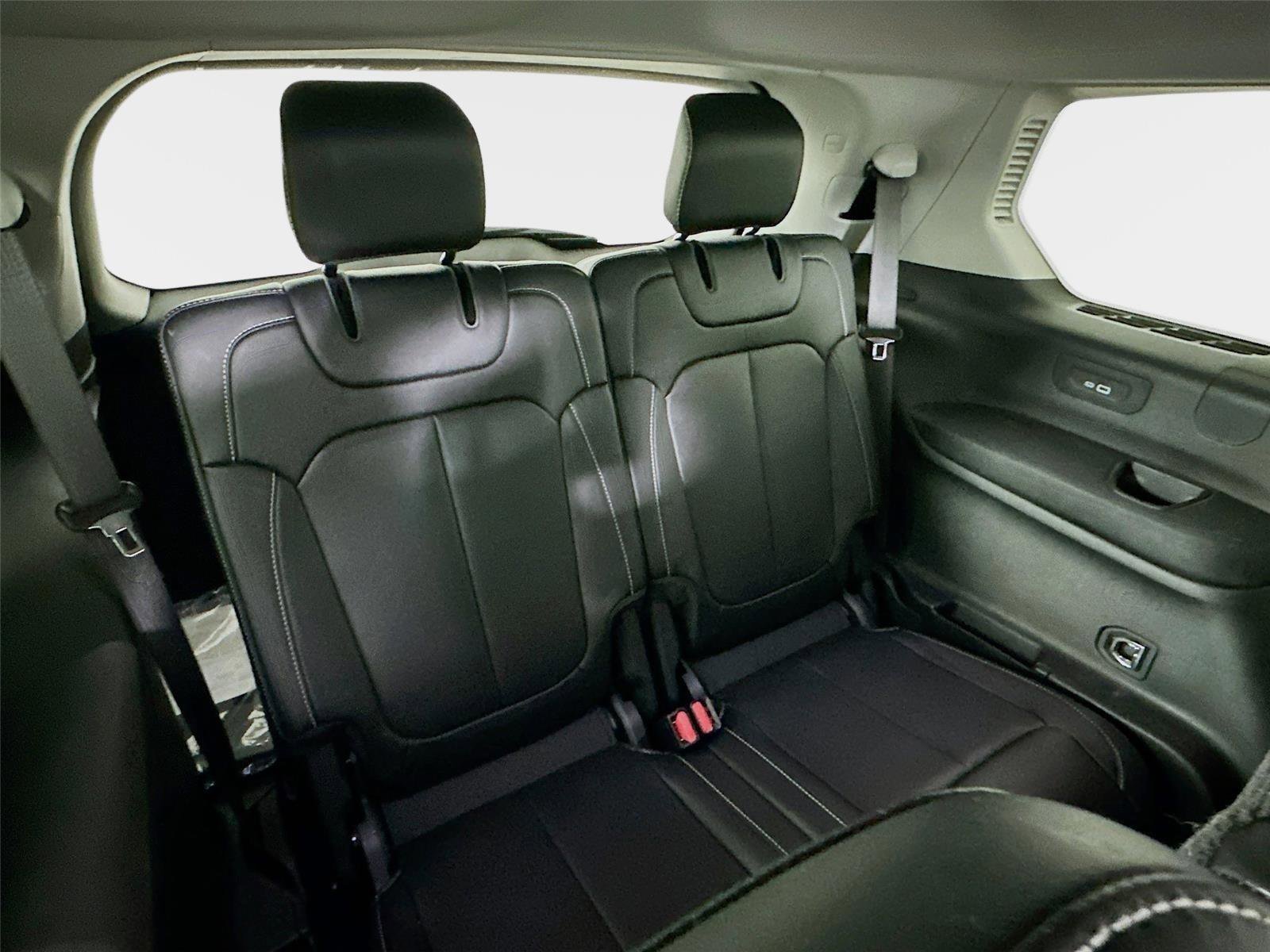 Used 2021 Jeep Grand Cherokee L Limited image 36