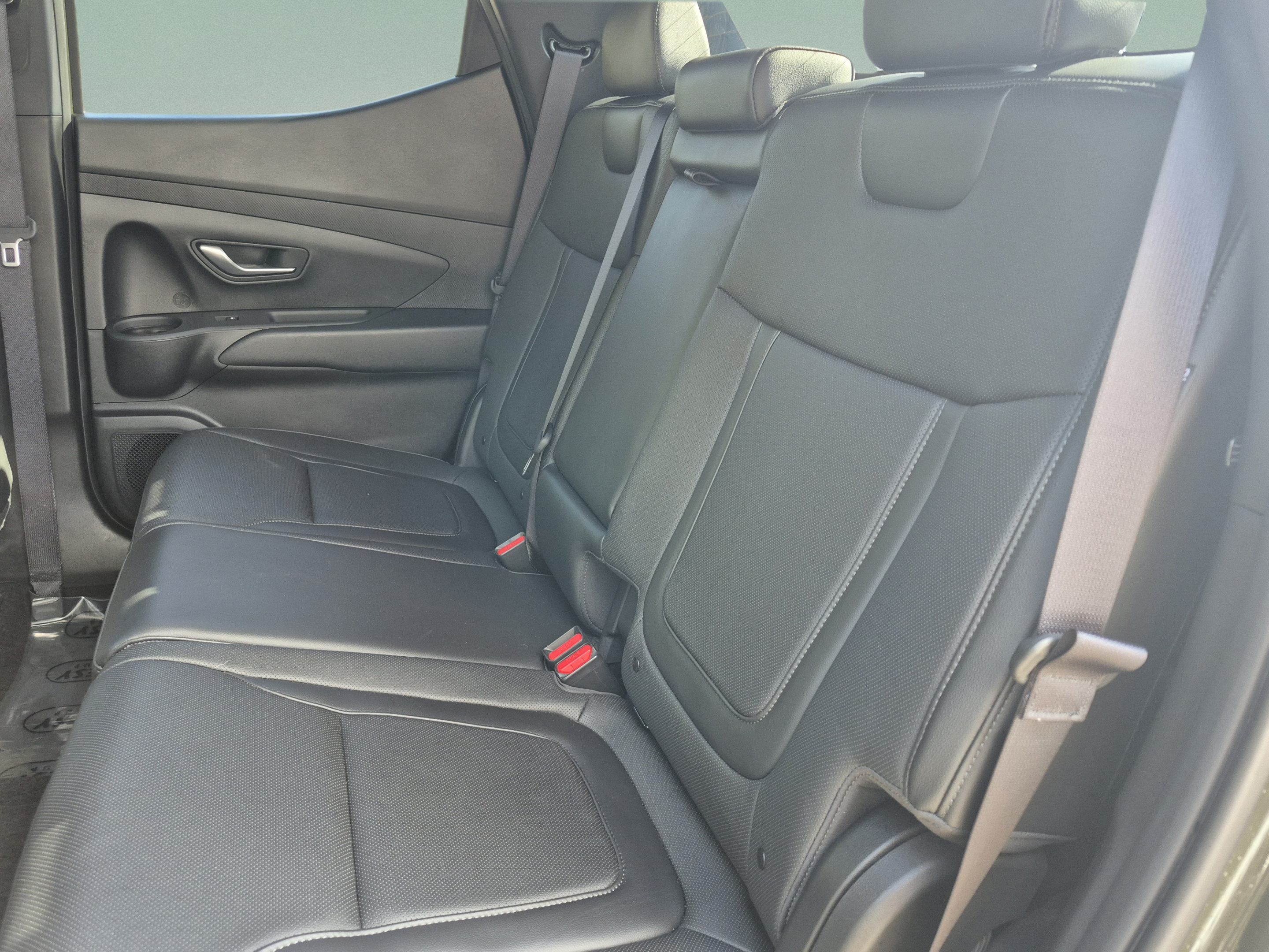 Certified 2025 Hyundai Santa Cruz SEL FWD image 14