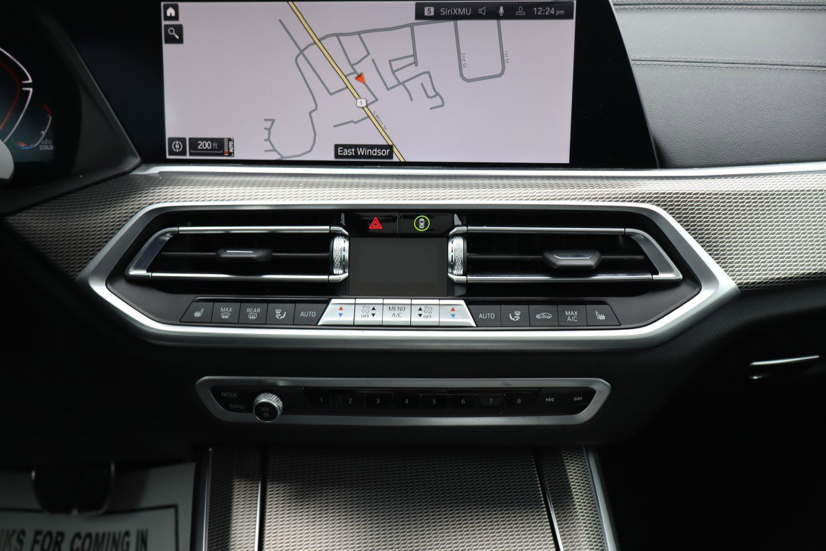 Used 2023 BMW X5 xDrive40i w/ M Sport Package image 11