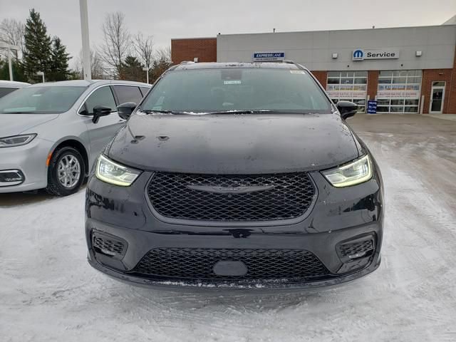 New 2026 Chrysler Pacifica Select w/ S Appearance Package FWD image 2