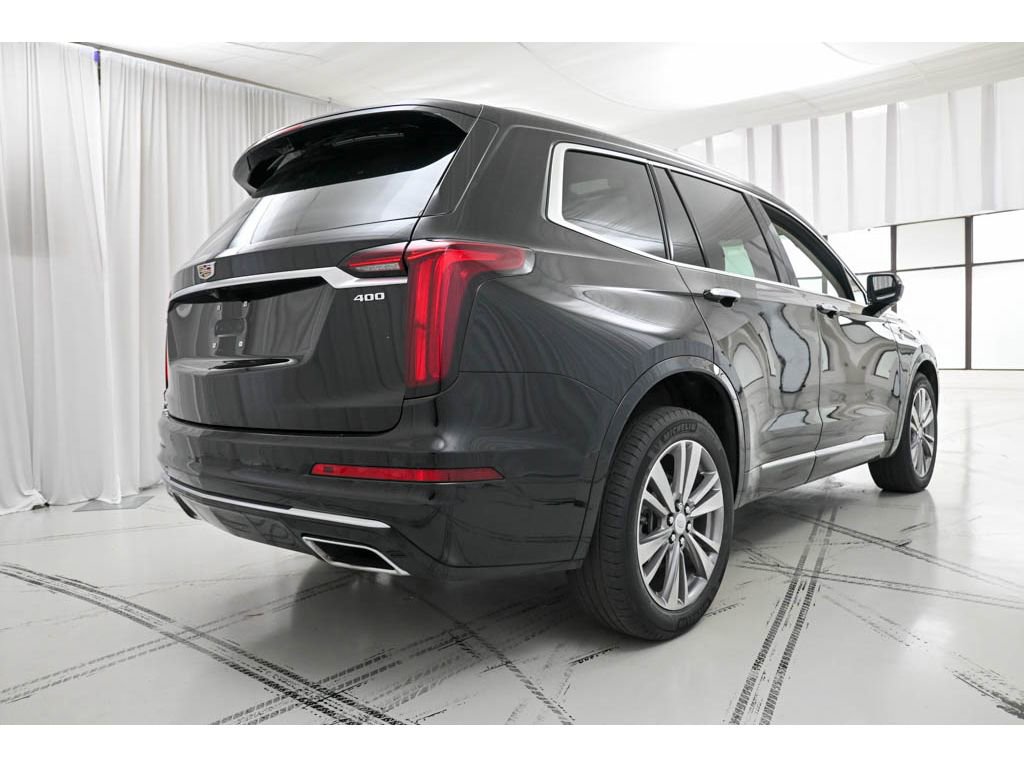 Used 2022 Cadillac XT6 Premium Luxury w/ Technology Package image 7