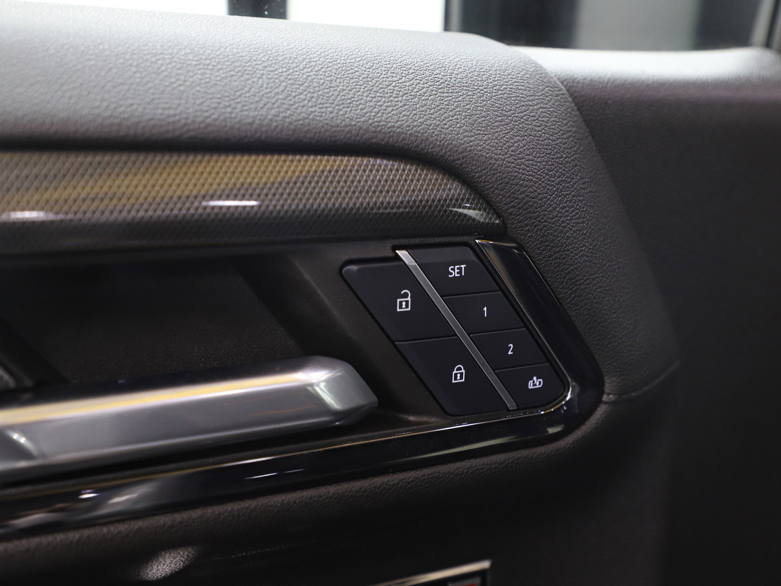 Used 2024 GMC Sierra 1500 AT4 image 24