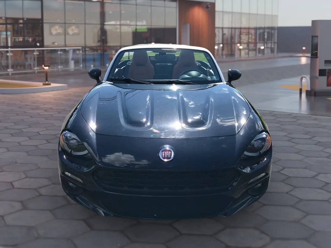 Used 2017 FIAT 124 Spider Lusso RWD image 7