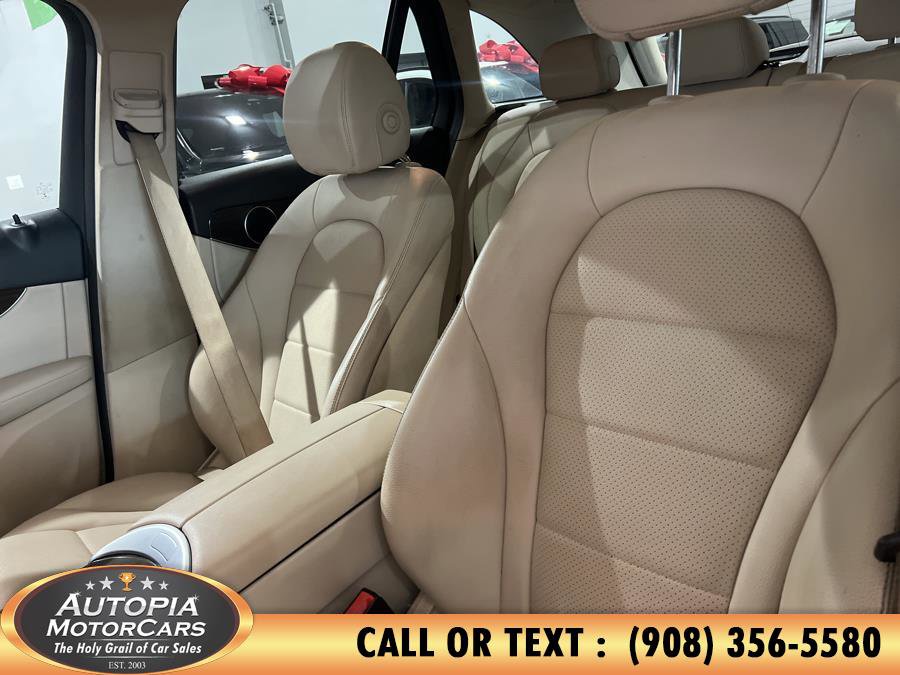 Used 2022 Mercedes-Benz GLC 300 image 11