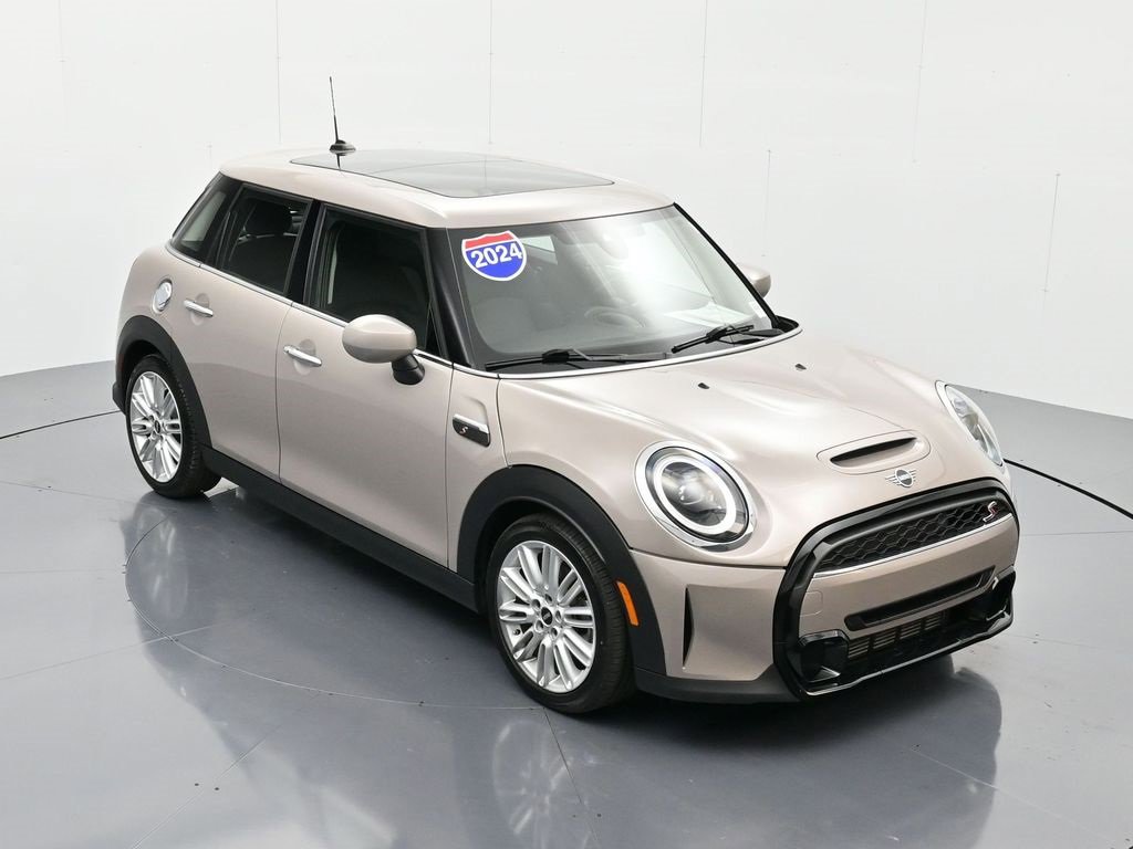 Used 2024 MINI Cooper S image 33