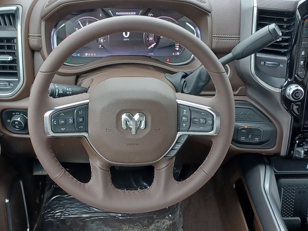 New 2026 RAM 2500 Laramie AWD/4WD image 25