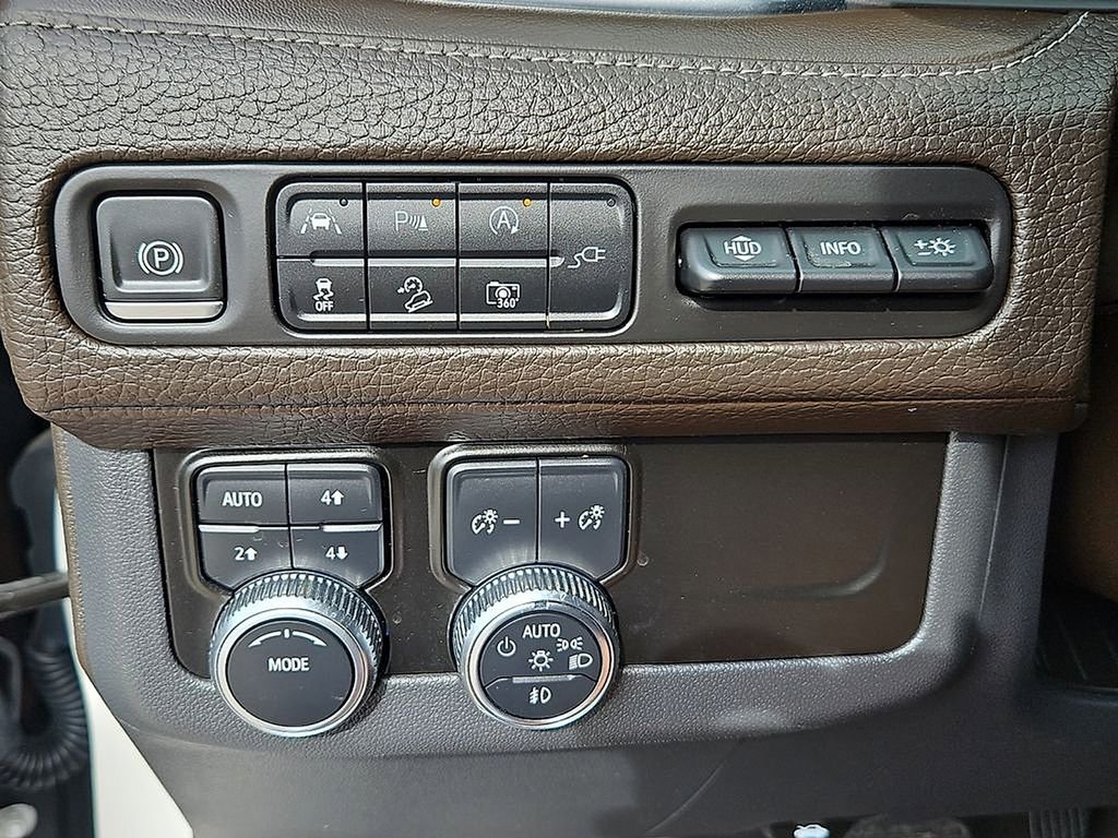 Used 2022 GMC Yukon Denali image 26