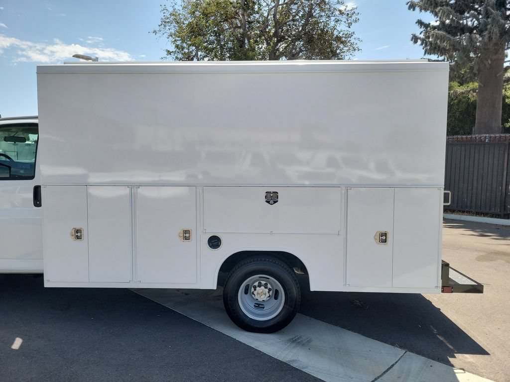 New 2026 Chevrolet Express 3500 w/ Power Convenience Package RWD image 19