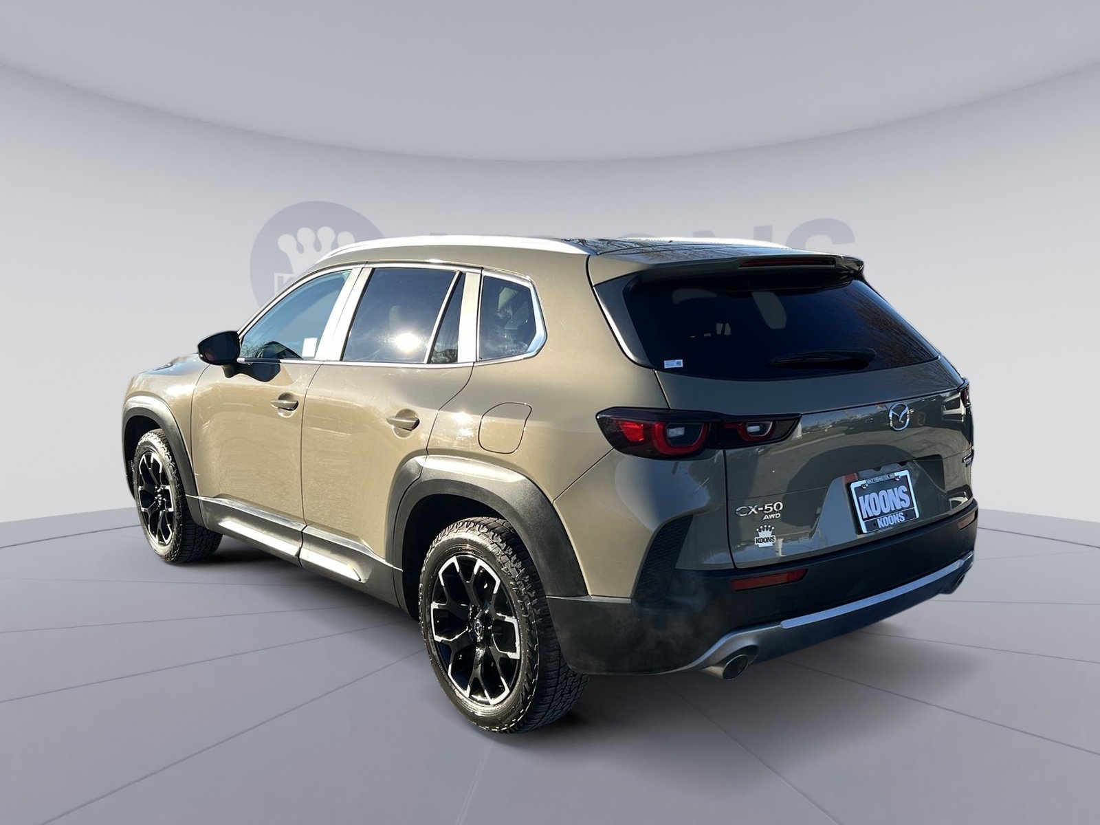 Used 2023 MAZDA CX-50 Meridian Edition image 4