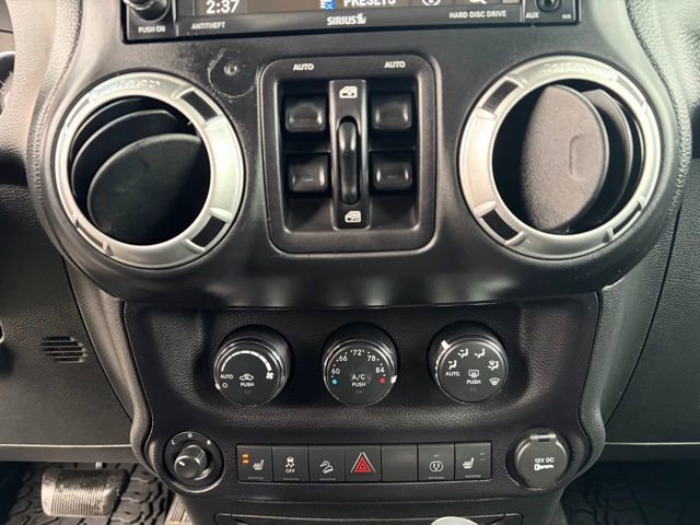 Used 2016 Jeep Wrangler Unlimited Rubicon image 27