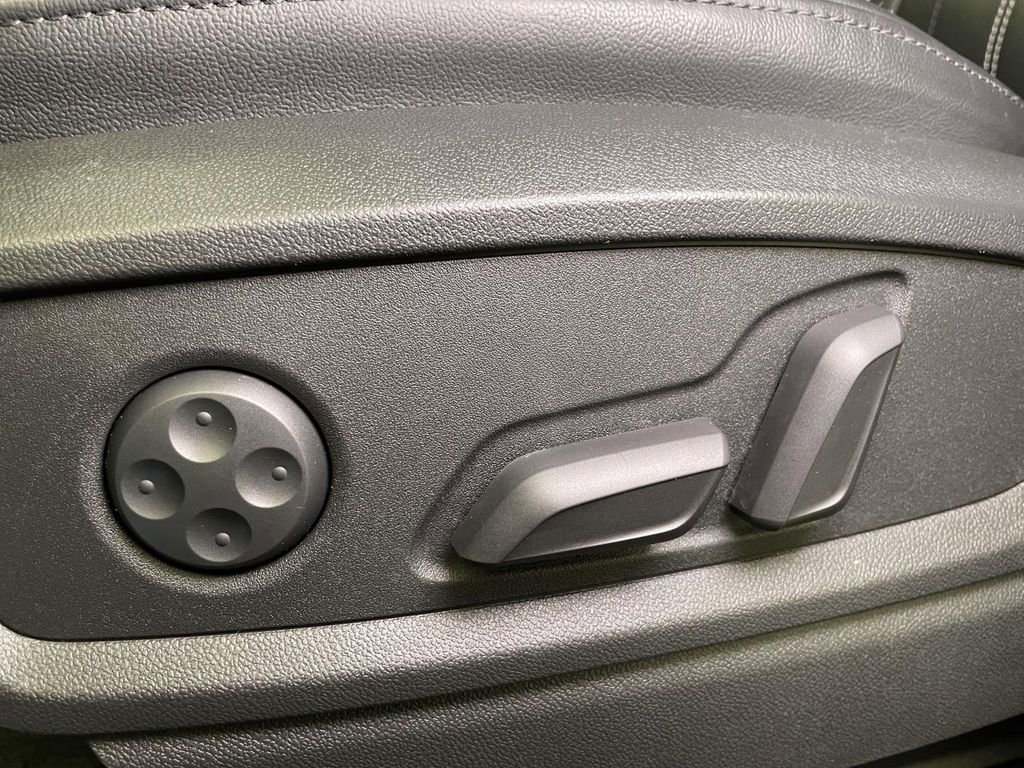 Used 2022 Audi Q5 2.0T Premium image 17