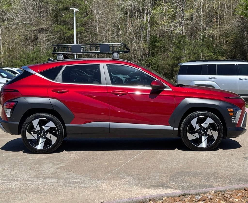 Used 2025 Hyundai Kona Limited image 13