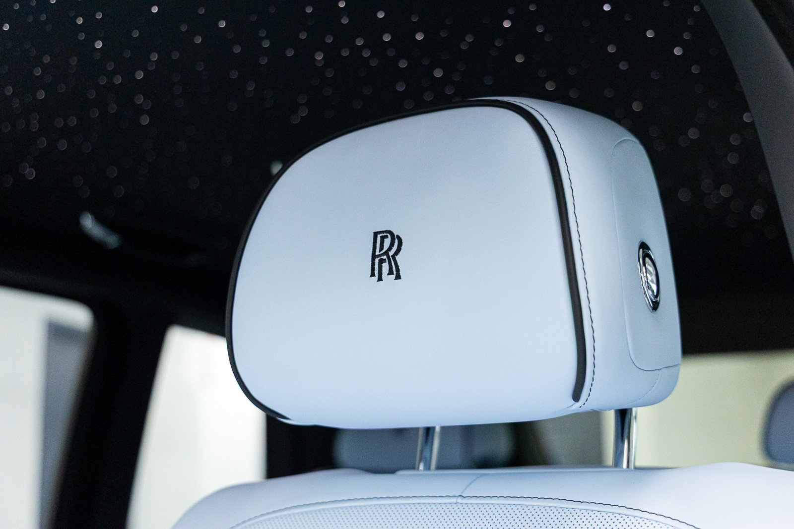 New 2026 Rolls-Royce Cullinan Black Badge image 38