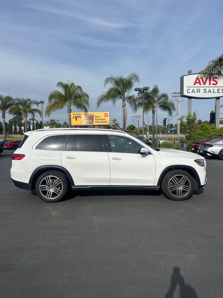 Used 2025 Mercedes-Benz GLS 450 4MATIC image 5