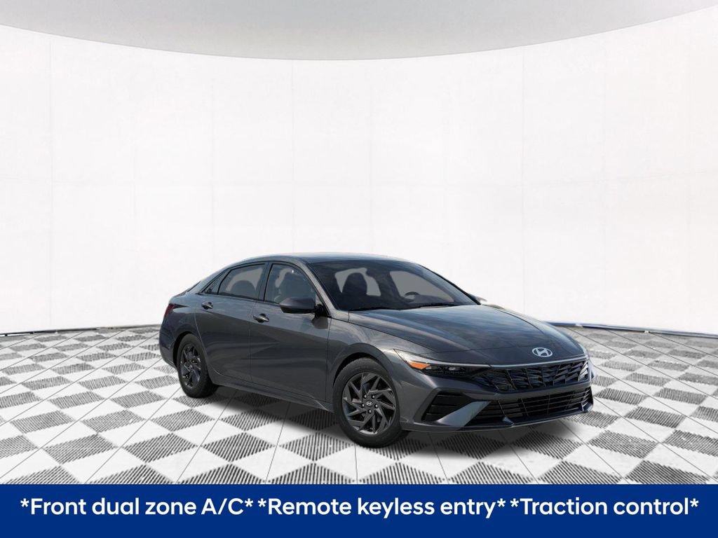 New 2026 Hyundai Elantra Hybrid FWD image 2