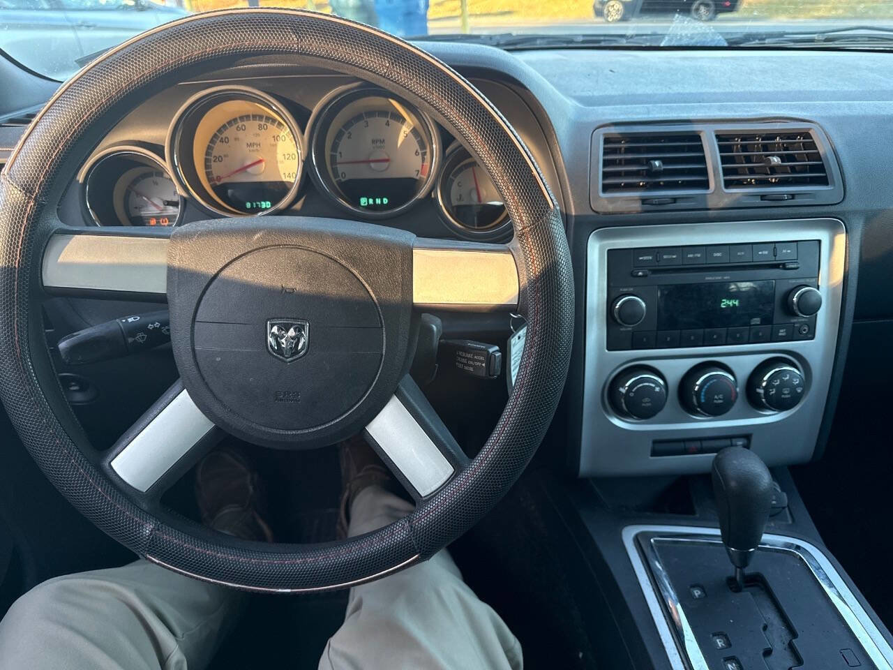 Used 2010 Dodge Challenger SE image 18