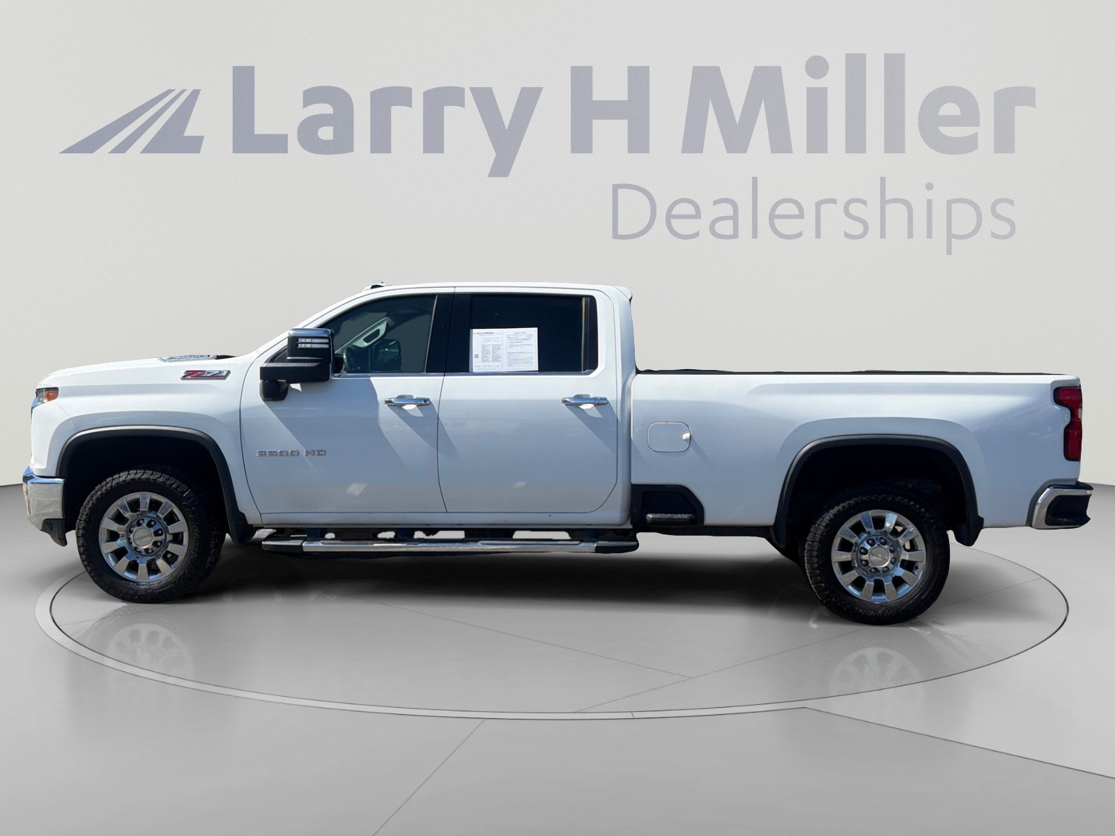 Used 2020 Chevrolet Silverado 3500 LTZ w/ LTZ Premium Package AWD/4WD image 2