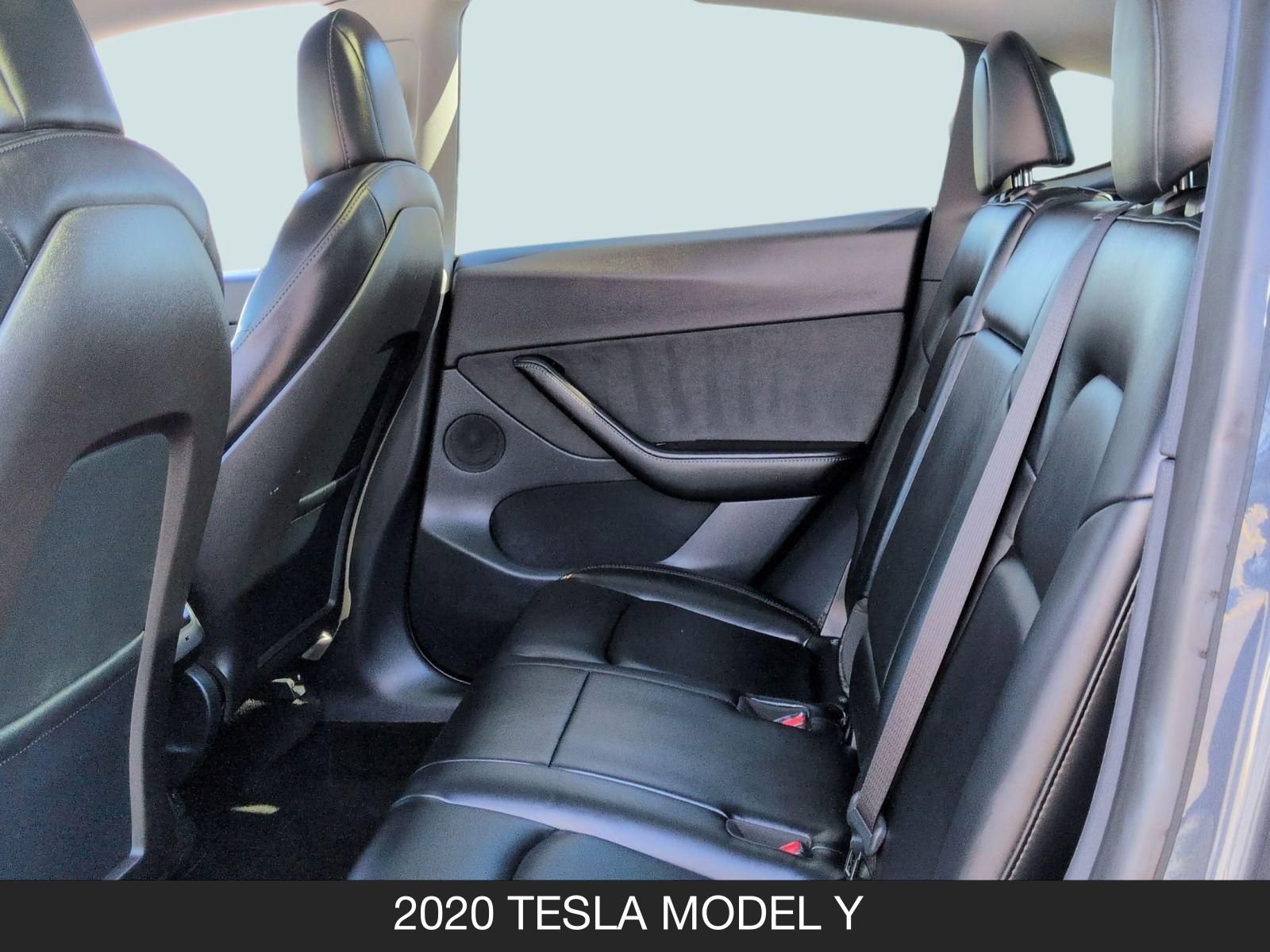 Used 2020 Tesla Model Y Long Range image 15