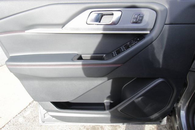 New 2026 Ford Explorer ST-Line w/ ST-Line Street Pack image 21