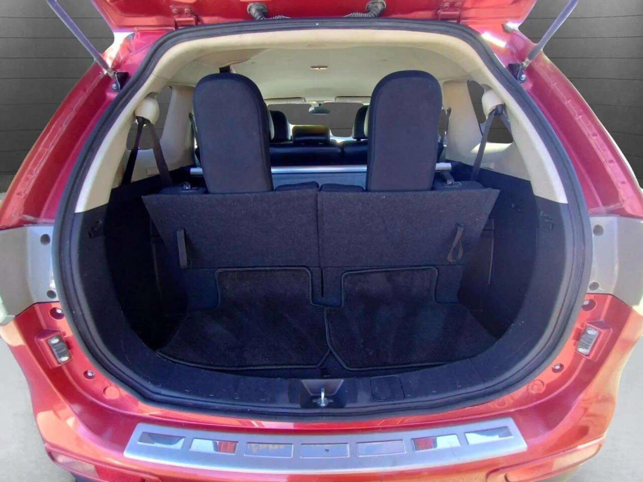 Used 2015 Mitsubishi Outlander SE image 12