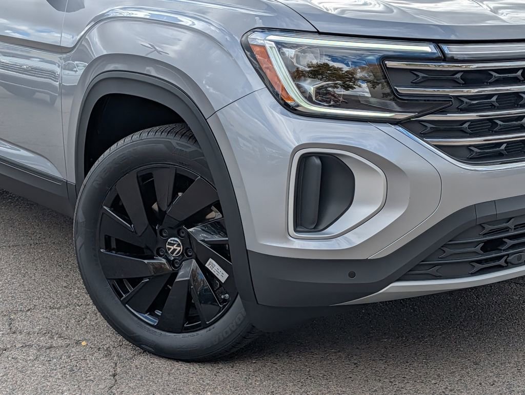 New 2026 Volkswagen Atlas SE image 2