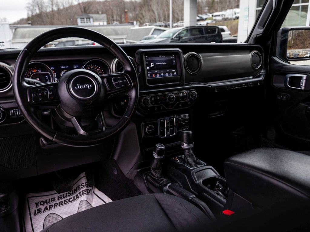 Used 2021 Jeep Wrangler Unlimited Sport image 17
