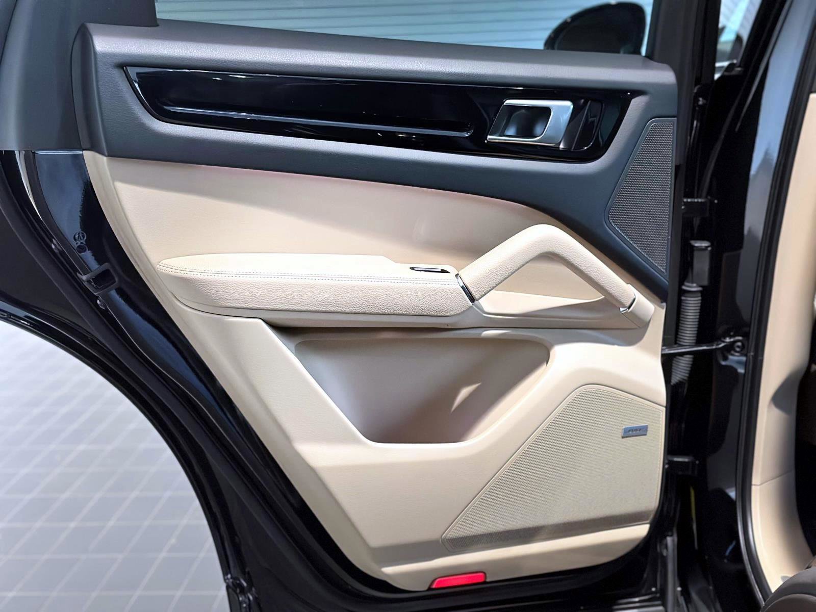 Certified 2021 Porsche Cayenne image 14