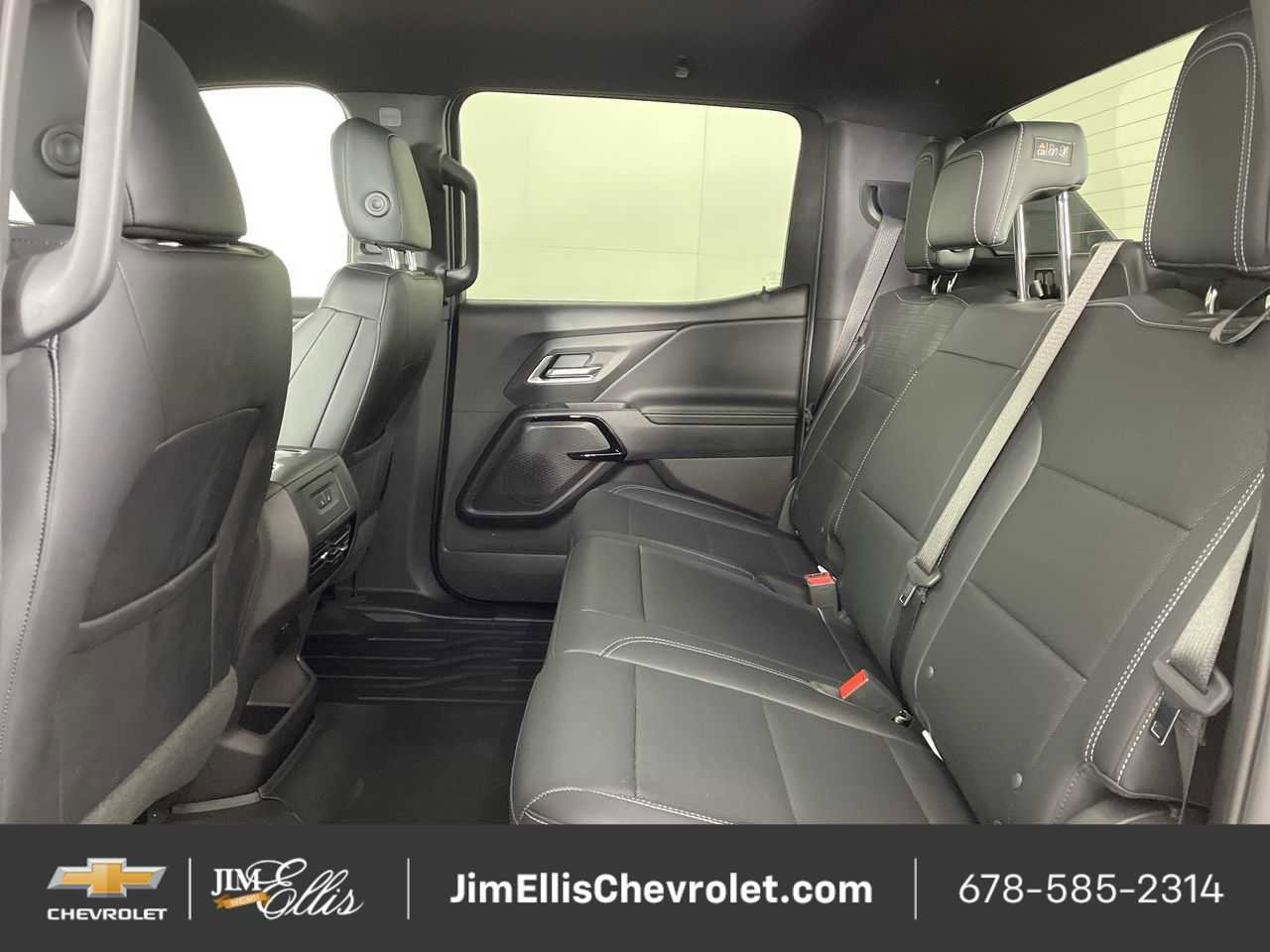 New 2025 Chevrolet Silverado EV LT image 48