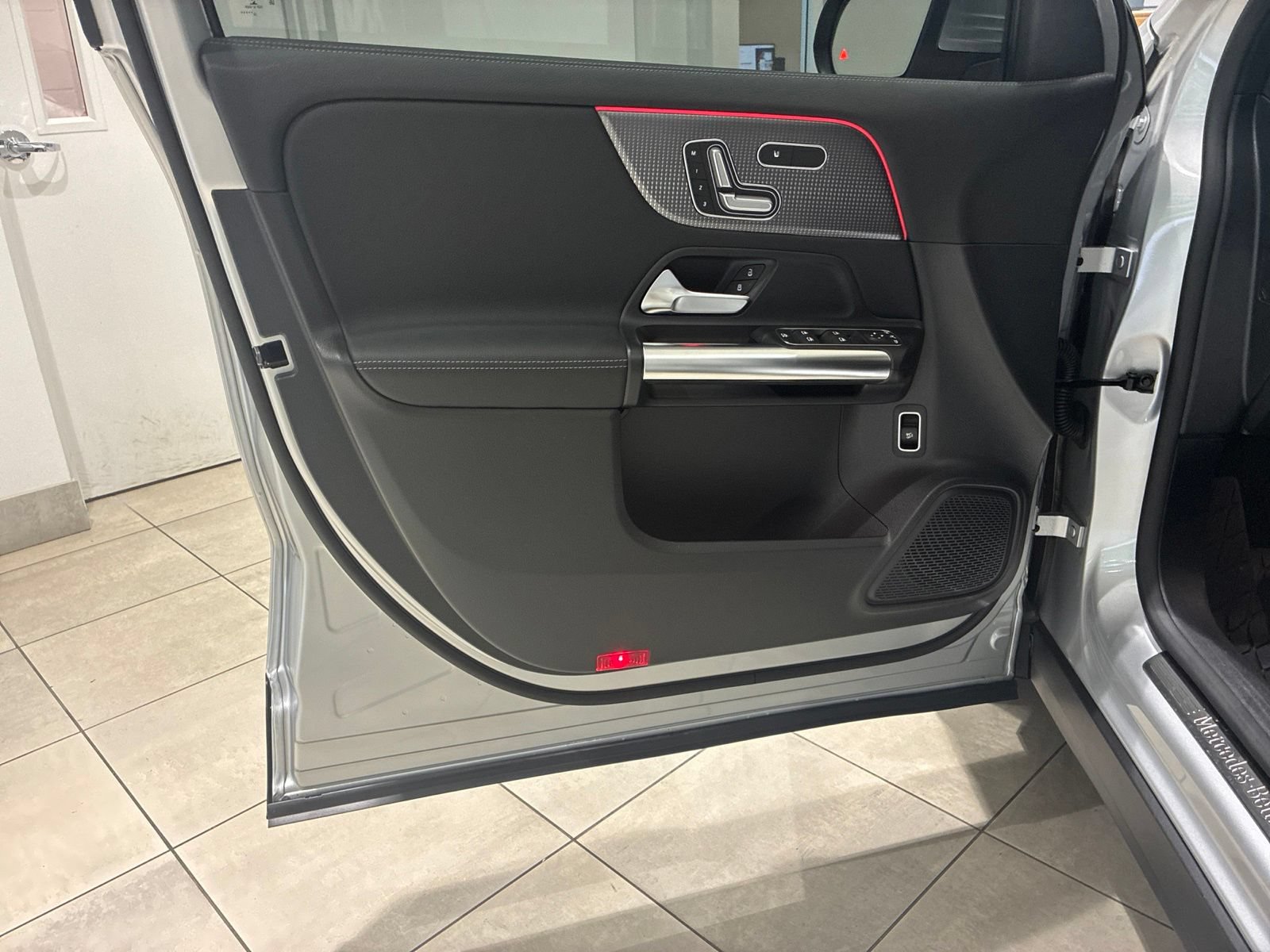 Certified 2023 Mercedes-Benz GLA 250 4MATIC image 16