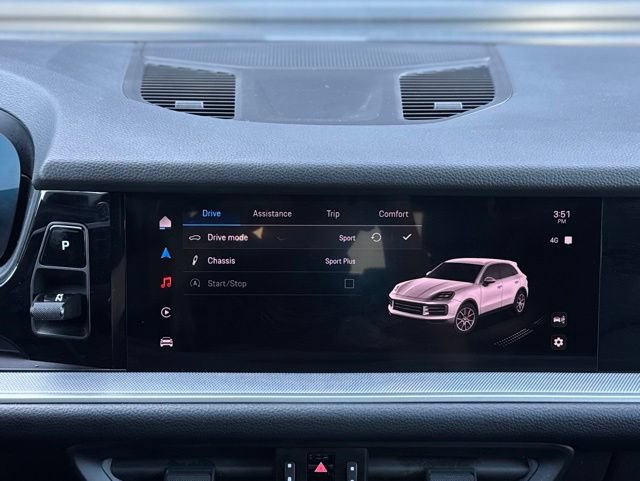 Certified 2024 Porsche Cayenne AWD/4WD image 28