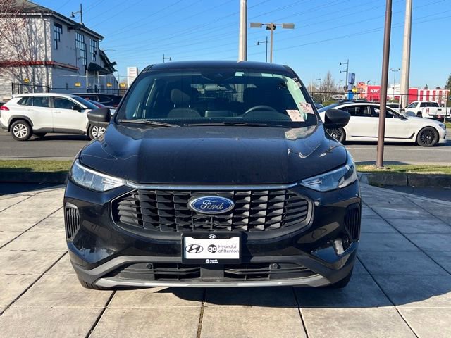 Used 2025 Ford Escape Active AWD/4WD image 4