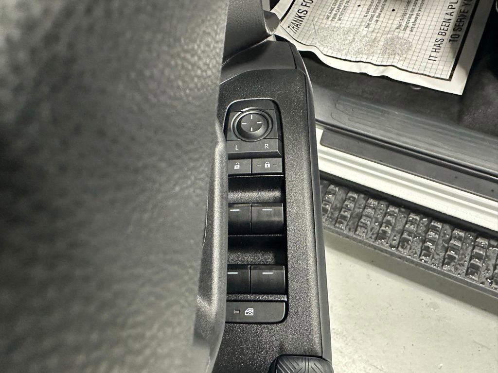 Used 2025 Toyota 4Runner SR5 image 9