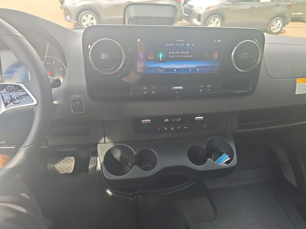 New 2025 Mercedes-Benz Sprinter 2500 image 17