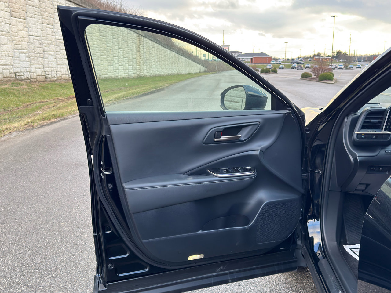 Used 2024 Toyota Crown XLE image 14