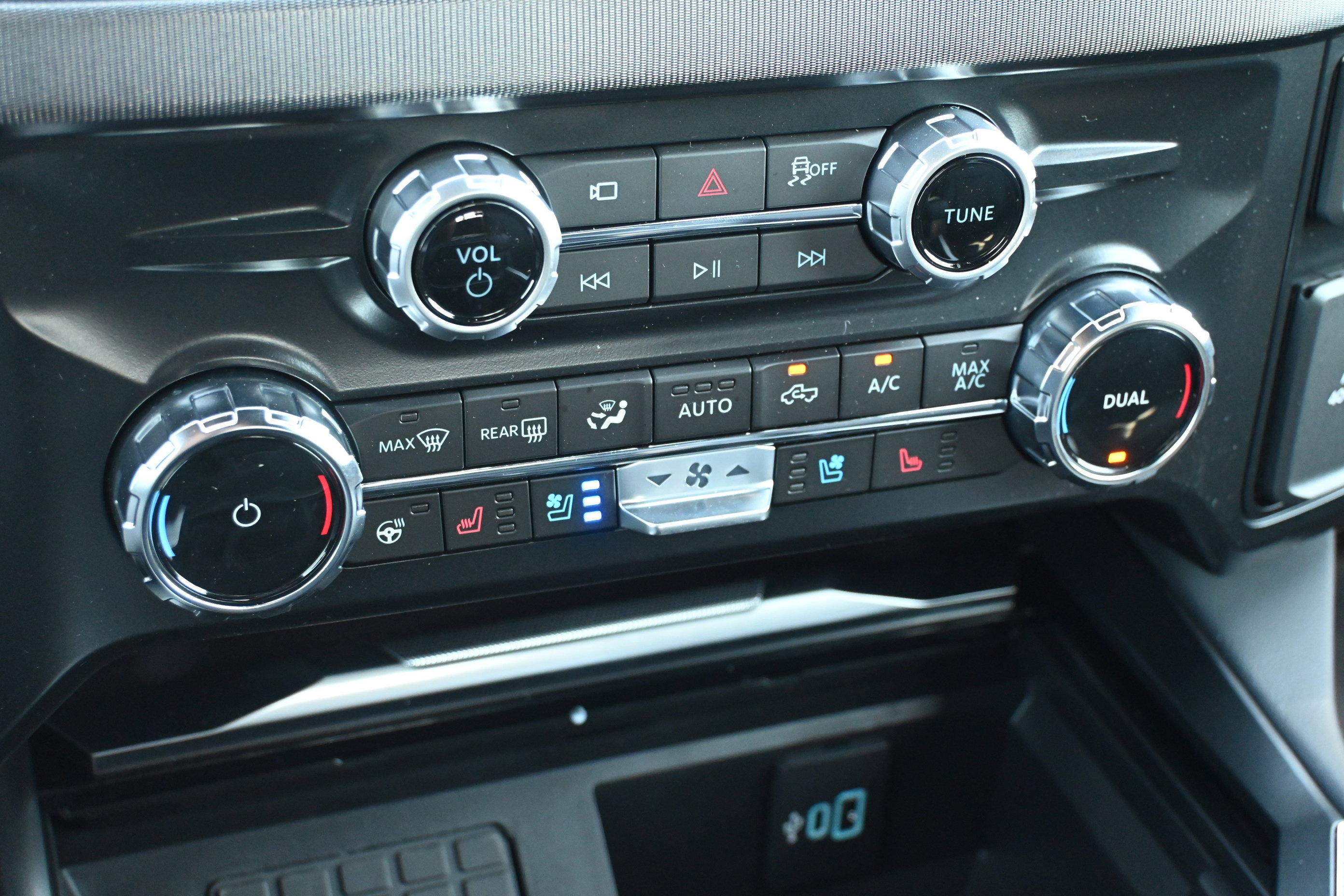 New 2026 Ford F250 Platinum image 29